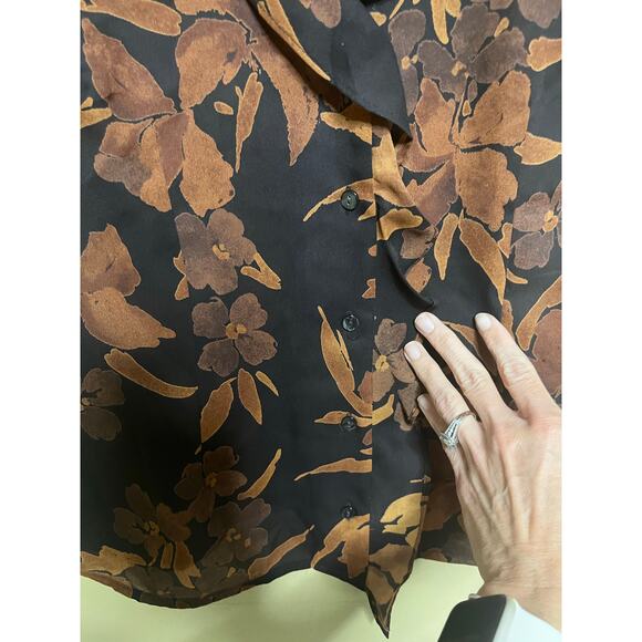 Studio by Liz Claiborne Brown Mildly Sheer Button Up Top - Picture 4 of 9